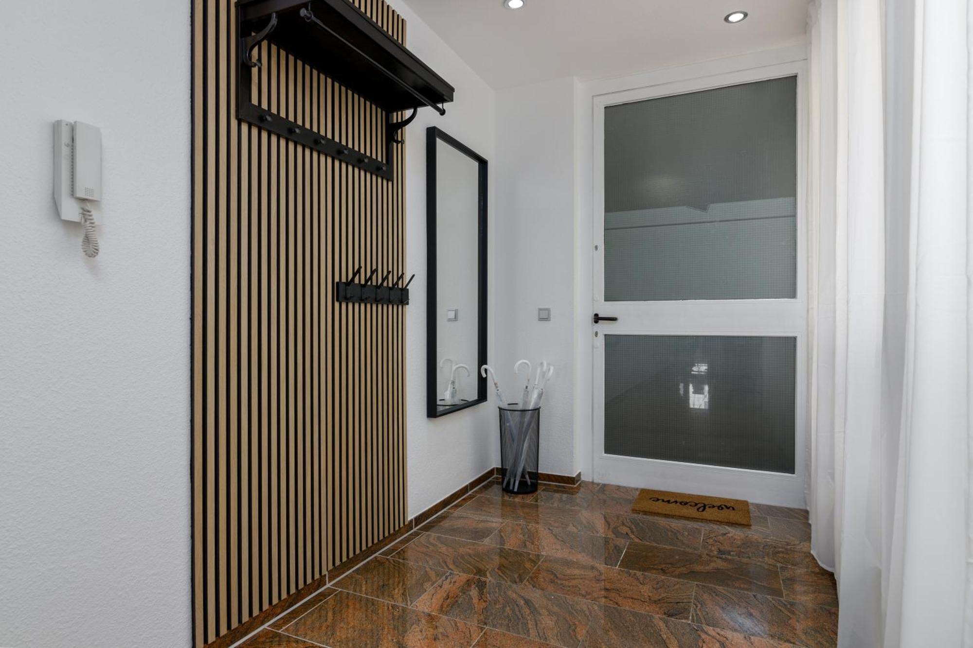 Highlife Apartment One Wiesbaden Wilhelmstrasse Exterior photo